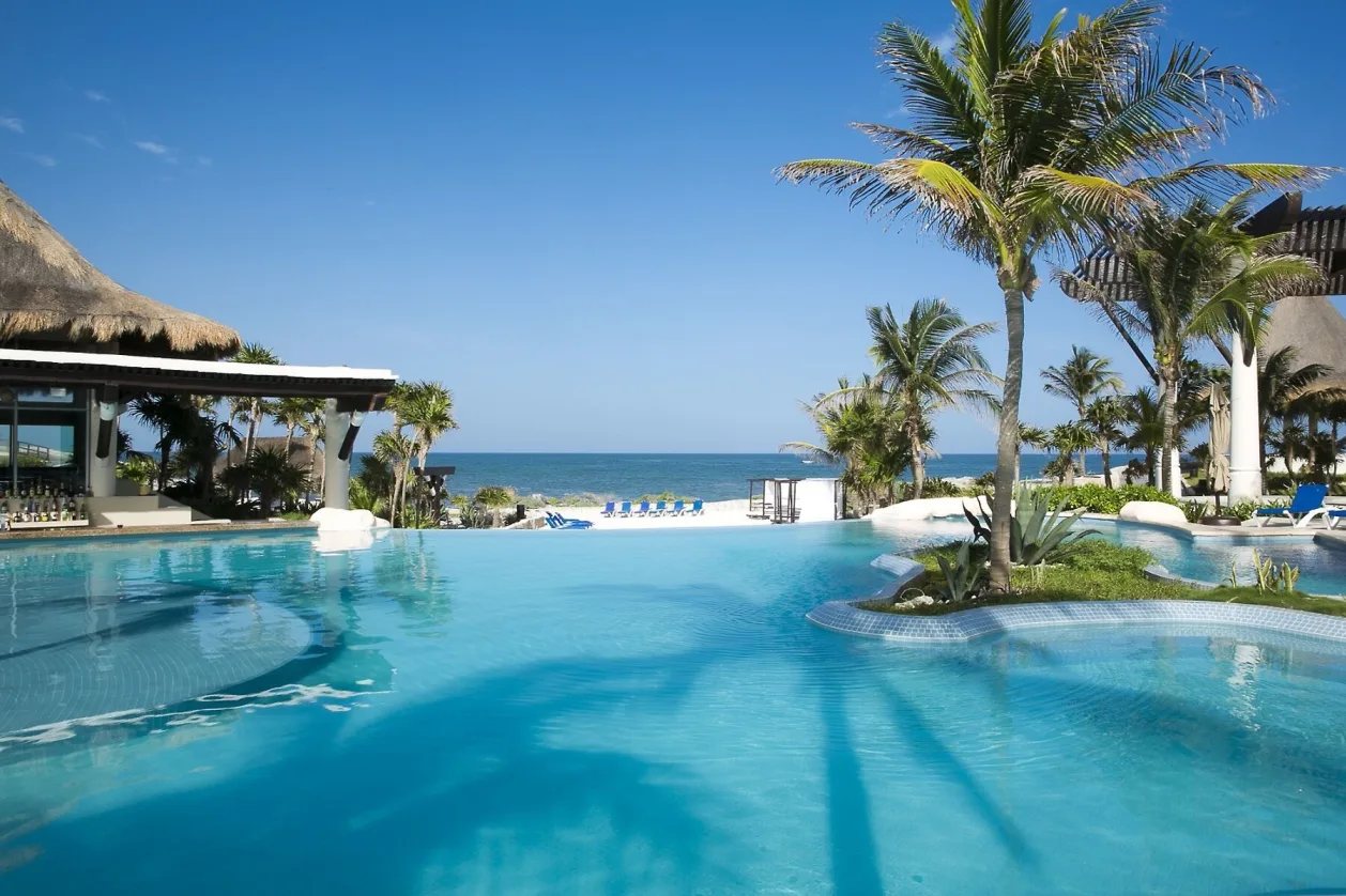 Kore Tulum Retreat & Spa Resort pool